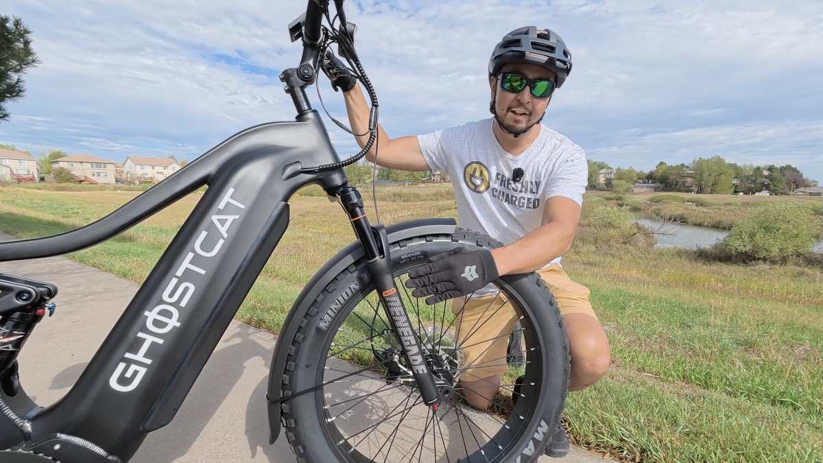 GhostCat Bikes Saber S1 front tire.png