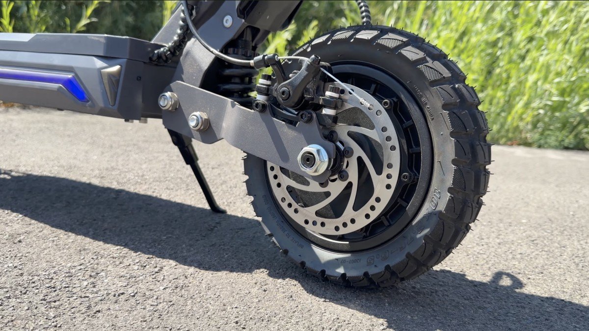 Ausom Gosoul 2 Pro Dual Motor tires.jpeg Ausom Gosoul 2 Pro Dual Motor tires.jpeg