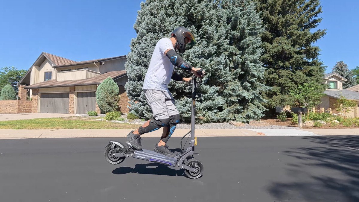 Ausom Gosoul 2 Pro Dual Motor braking.jpeg Ausom Gosoul 2 Pro Dual Motor braking.jpeg