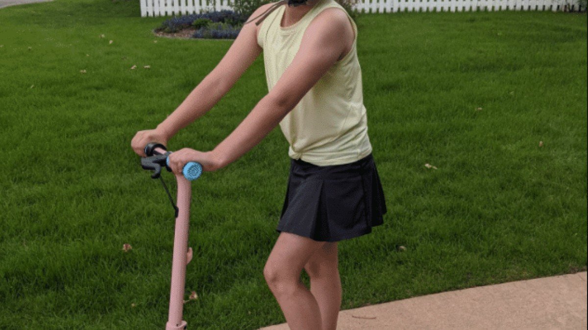  Segway Zing E8 Lorel-on-the-Segway-Ninebot-Zing-E8