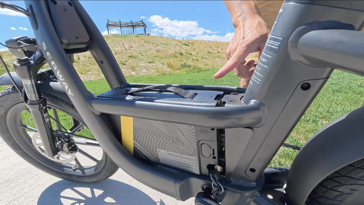 Segway MUXI Pro battery.png