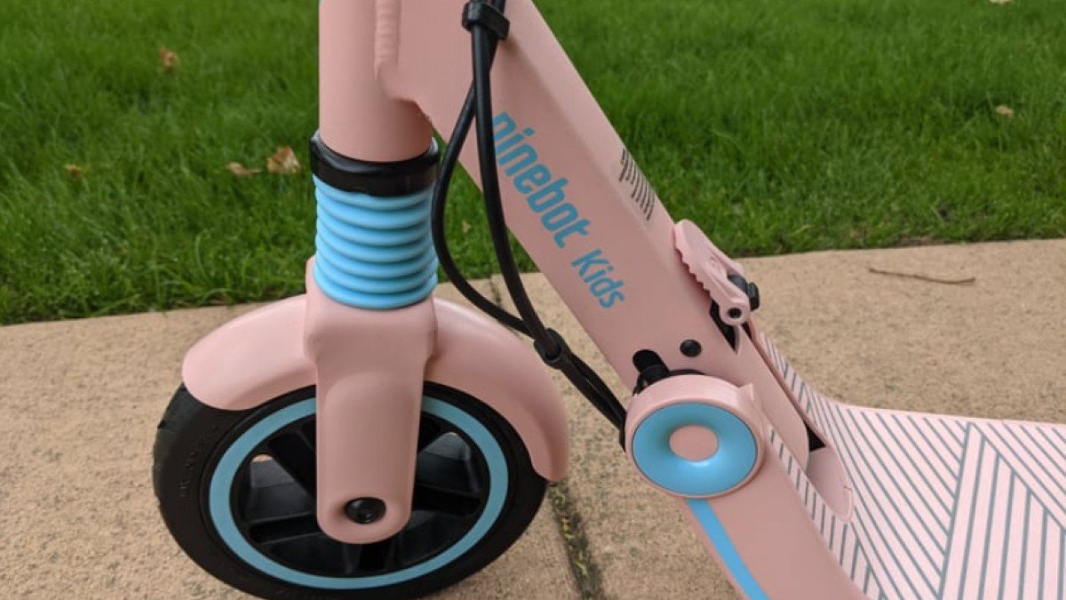  Segway Zing E8 Pink-Segway-Ninebot-Zing-E8-Solid-Tire