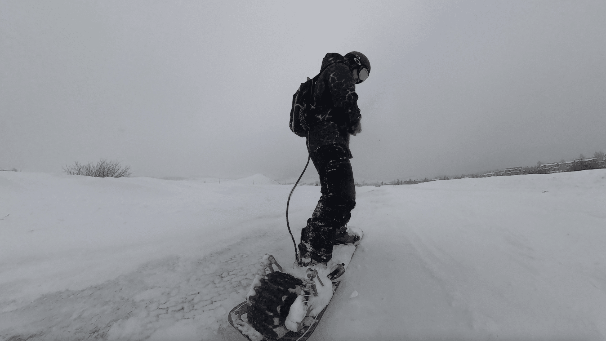 Cyrusher-Ripple-Electric-Snowboard