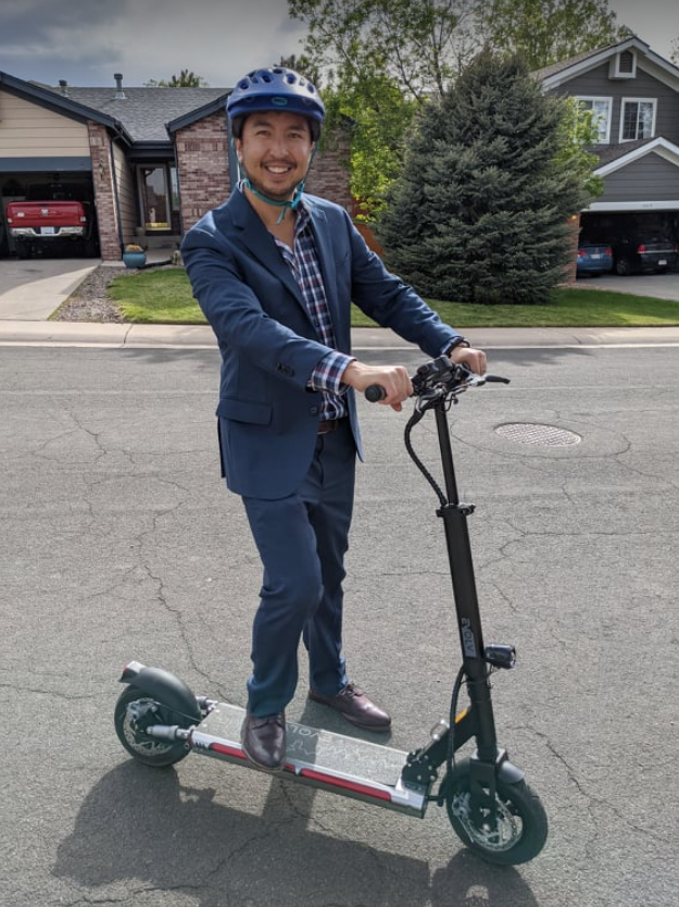 EVOLV-Tour-XL-Suit-and-Scoots