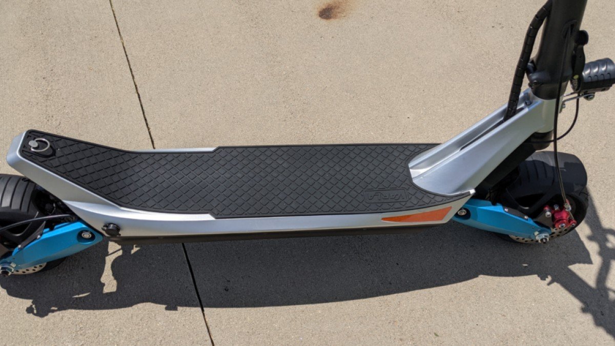 2021 Varla Pegasus Varla-Pegasus-Silicone-Deck-with-Blue-Control-Arms-and-MEchanical-Brakes-1024x548