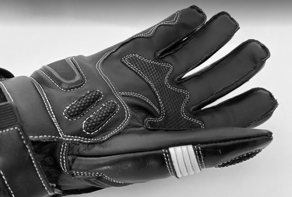 Andromeda-Meteor-Gloves-for-warmer-weather-1024x690