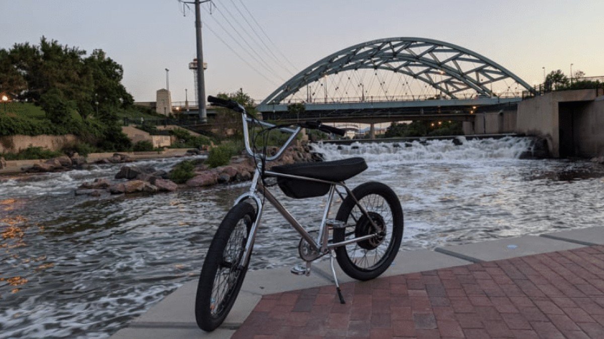  ZOOZ Urban Ultralight 1100 Zooz-Urban-Ultralight-1100-On-the-Platte-River
