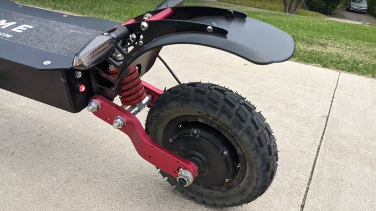 2023 YUME Y10 YUME-Y10-Hybrid-Tire-Rear-Suspension-Turn-Signal-Indicator-Kick-Plate-1024x641