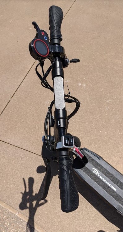 Evercross-HB-24-Electric-Scooter-Cockpit