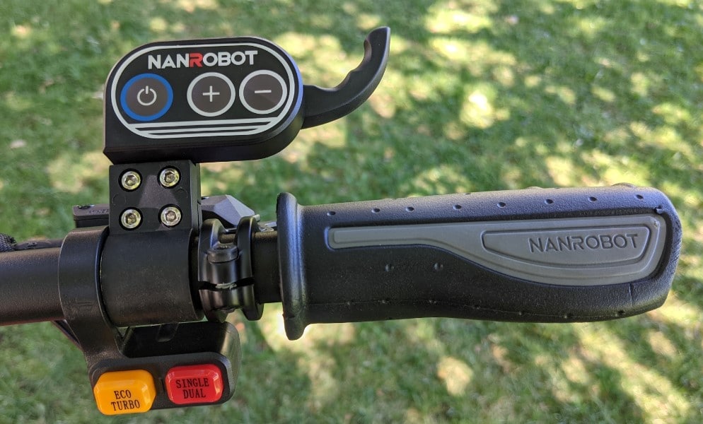Nanrobot-LS7-trigger-throttle-and-eco-turbo-and-single-dual-motor-buttons