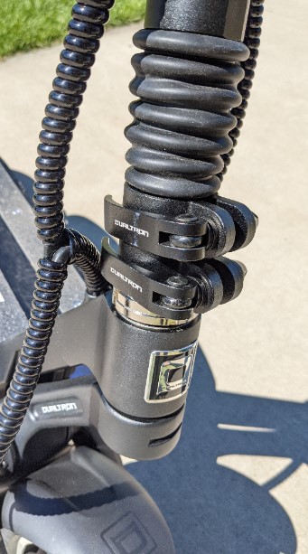 Dualtron-Victor-Double-Quick-Release-Sliding-Collar-and-Cable-Management