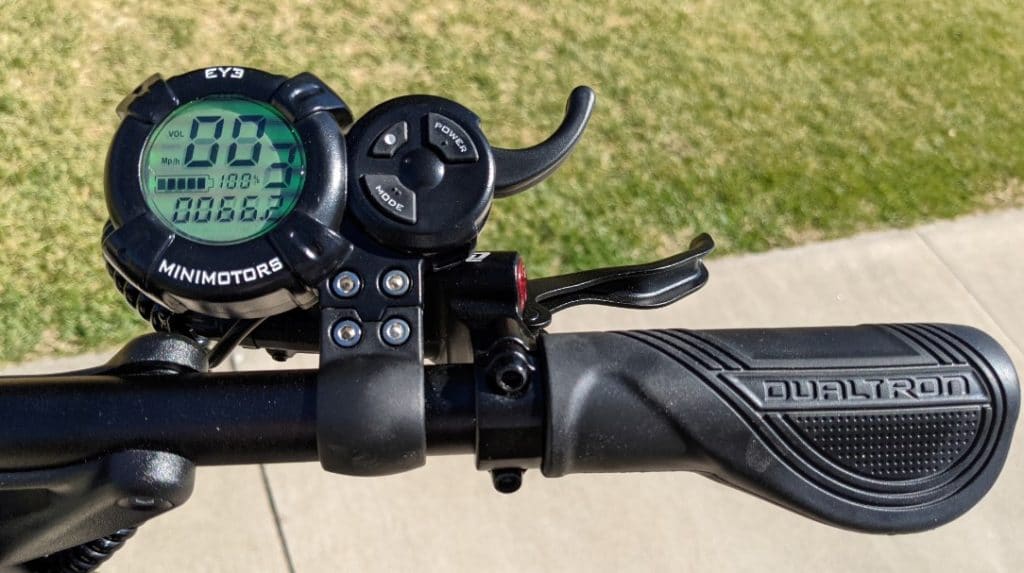 Dualtron-Victor-Minimotors-EY3-Display-1024x573