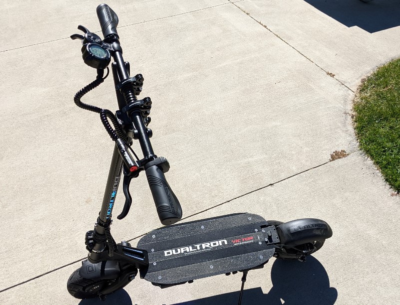 Dualtron-Victor-Deck-stem-handlebars-fender-zoom-brakes