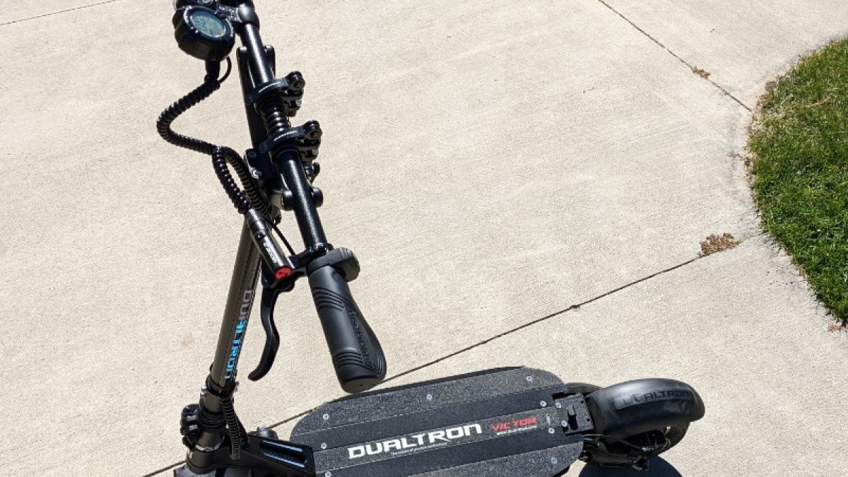 2021 Dualtron Victor Dualtron-Victor-Deck-stem-handlebars-fender-zoom-brakes