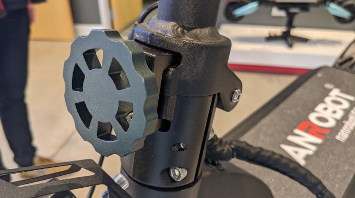 Nanrobot-D6-Locking-Mechanism