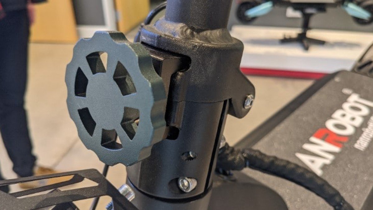 2023 Nanrobot D6+ Nanrobot-D6-Locking-Mechanism