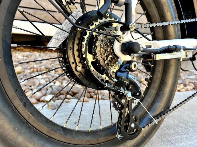 Mod-Bikes-City-derailleur-and-hub-motor-with-cadence-sensor