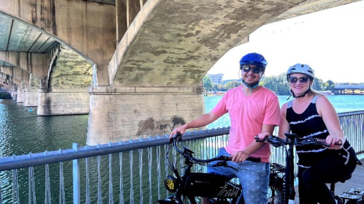 2023 Mod Bikes City+ Mod-Bikes-City-and-Mod-Black-at-the-Austin-Texas-Bat-Bridge
