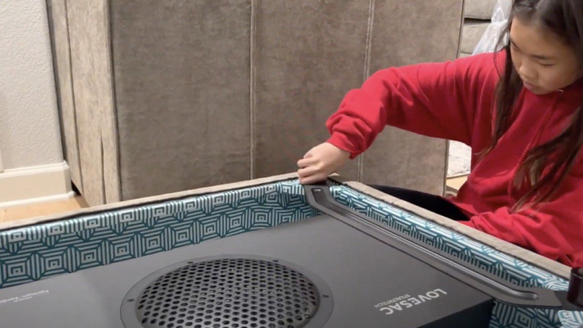 2021 Lovesac Sactional with Stealthtech hidden speaker placement