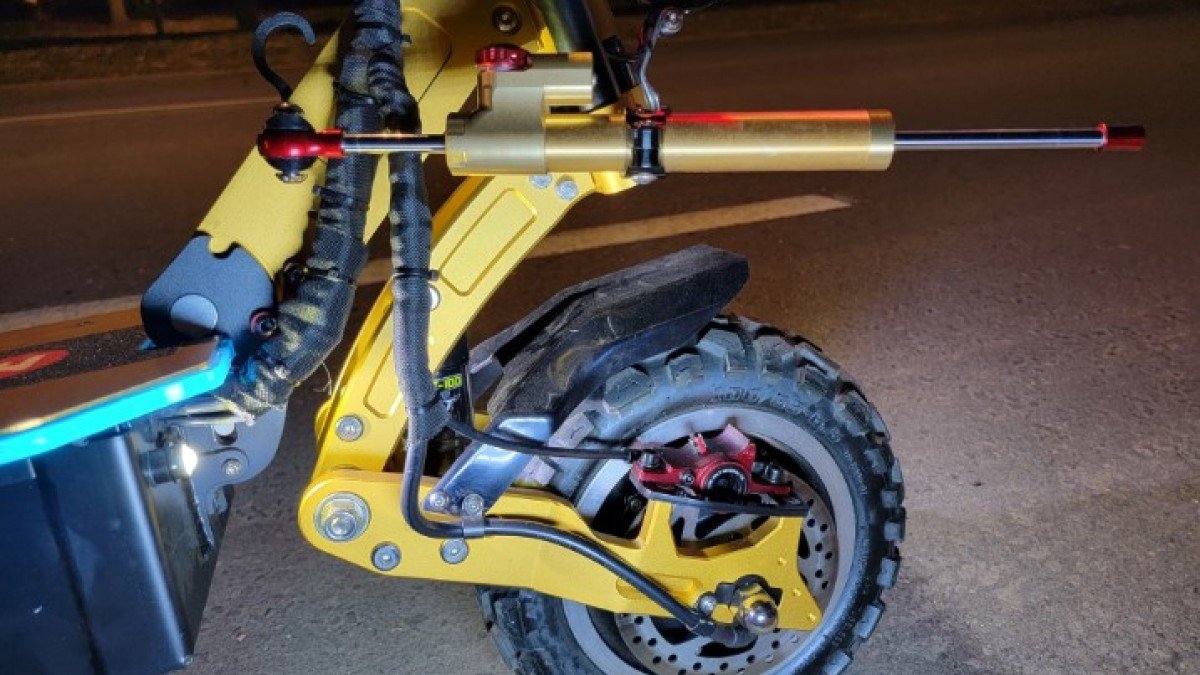 2021 YUME X11 YUME-X11-Steering-Damper-Brake-Disc-Control-Arm-Front-Suspension-LED-Deck