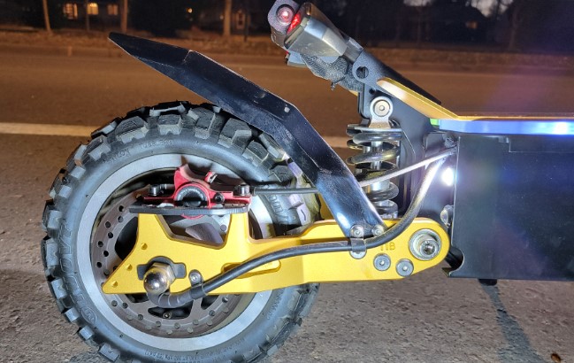 YUME-X11-Rear-Fender-Coil-suspension-Tuovt-Tire-Hydraulic-Brake-Kick-Plate-at-Night