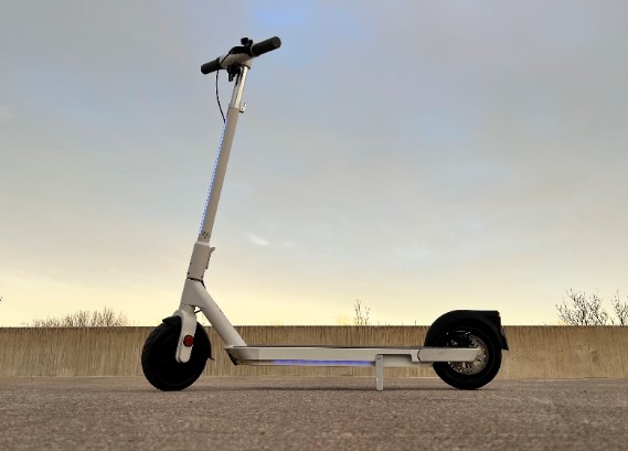 OKAI-Neon-ES20-Beautiful-White-Scooter-with-solid-tire-suspension-controllable-rgb-led-lights