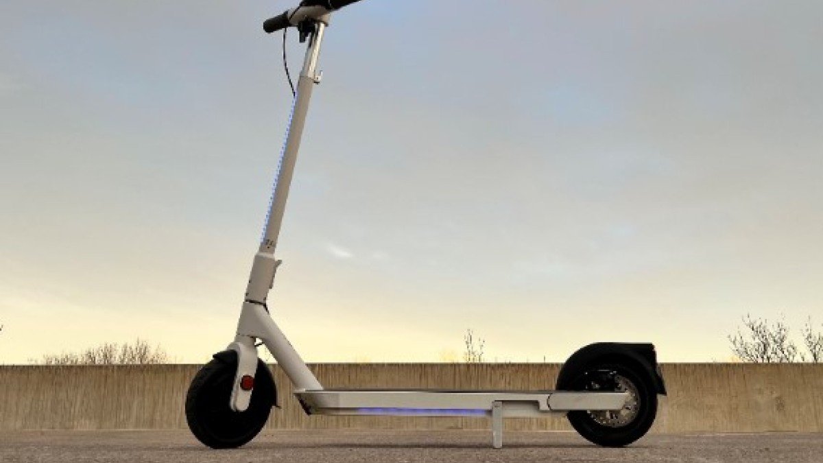 2022 OKAI Neon ES20 OKAI-Neon-ES20-Beautiful-White-Scooter-with-solid-tire-suspension-controllable-rgb-led-lights