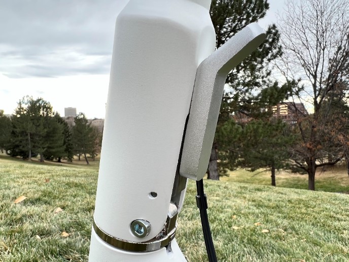 OKAI-Neon-ES20-Folding-Latch