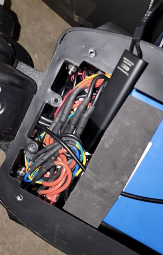 Invoxia-escooter-deck-653x1024