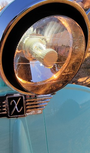 Aventura-X-Dim-Headlight