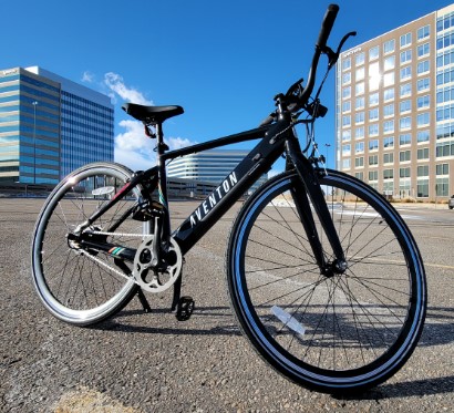 Aventon-Soltera-with-Color-Display-and-built-in-tail-lights-beautiful-paint-job-1