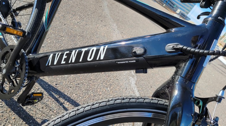 Aventon-Soltera-Black-Onyx-LG-Battery-built-into-frame