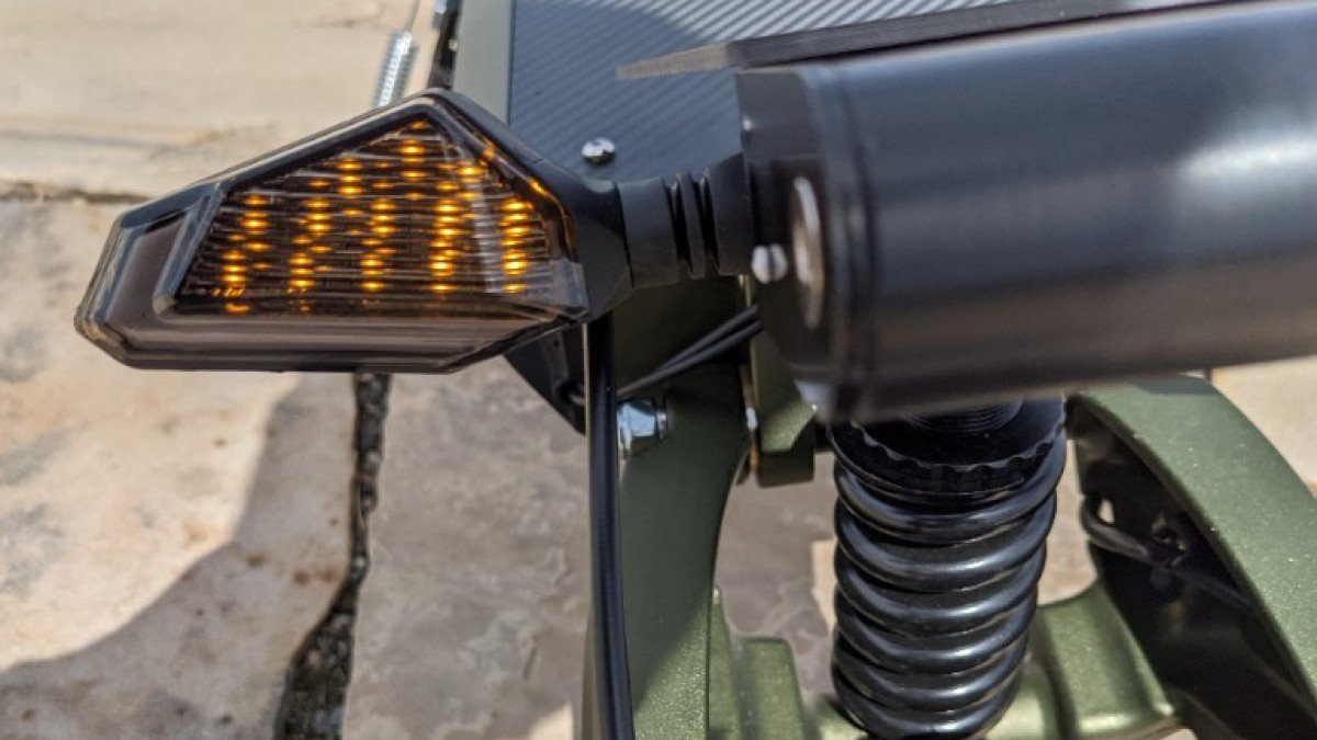 2023 Eonmotors Blade 10 Pro Blade-10-Pro-Limited-Turn-Signal-Indicator