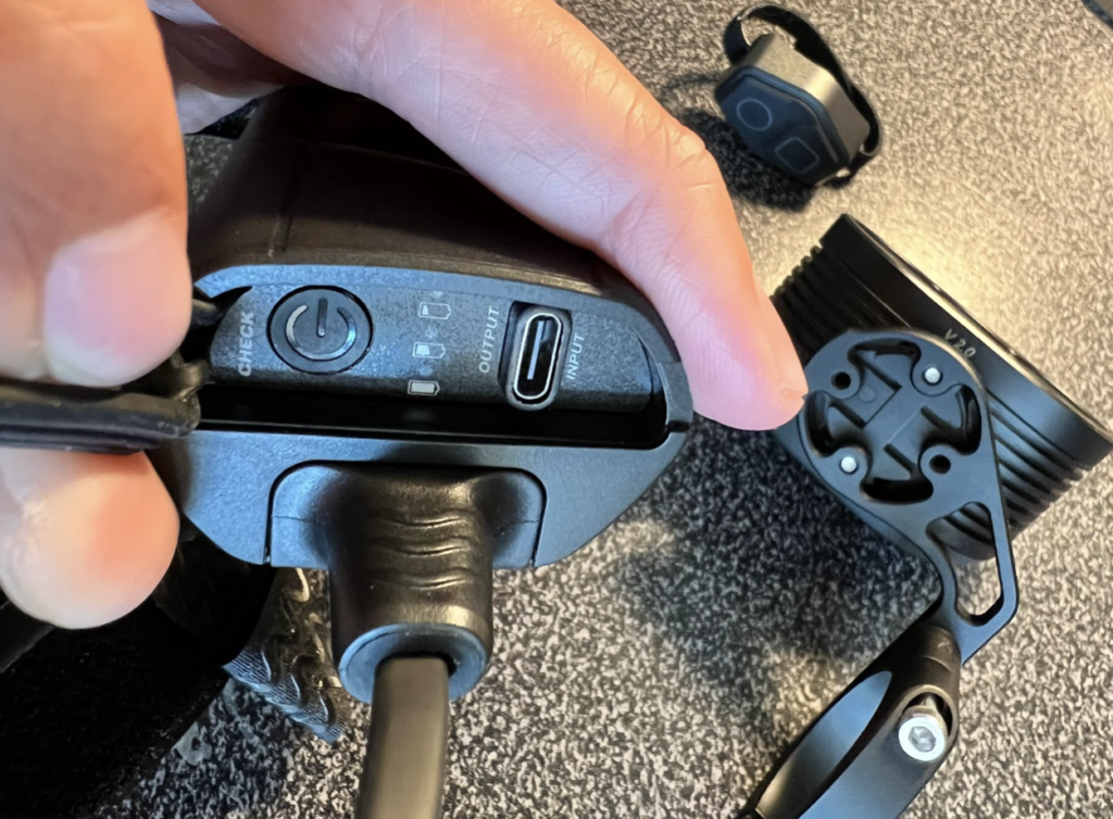 Monteer-Magic-shine-USBc-1024x754