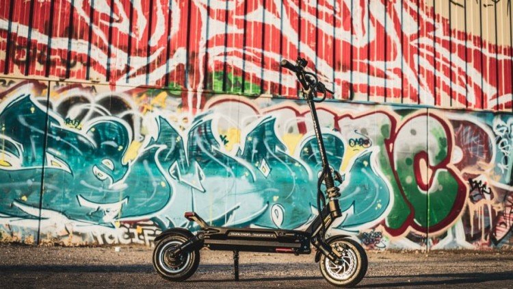 Legendary-Dualtron-Thunder-2-1