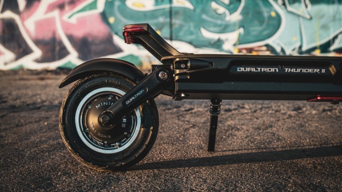 2022 Dualtron Thunder 2 Dualtron-Thunder-2-Rear-Tire-and-Deck