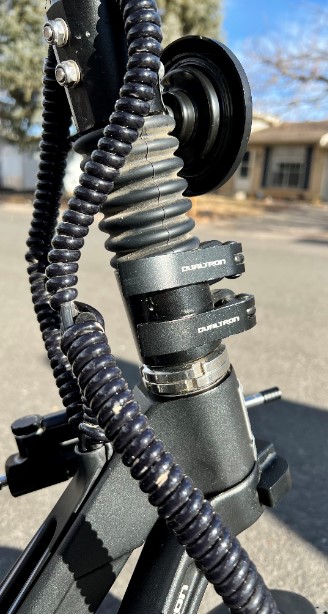 Dualtron-Thunder-2-horn-and-cable-management.