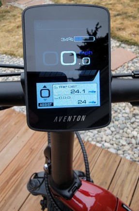 Aventon-Sinch-Step-Through-Display