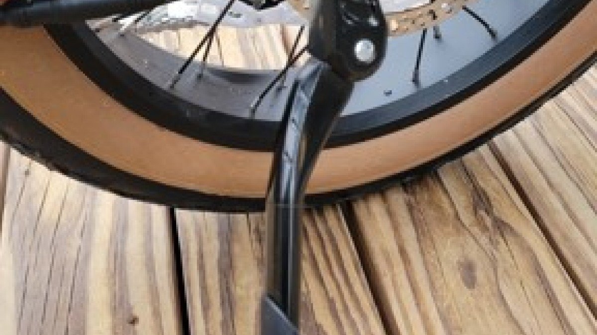 2023 Aventon Sinch Step Through Aventon-Sinch-Step-Through-500-watt-motor-and-kickstand
