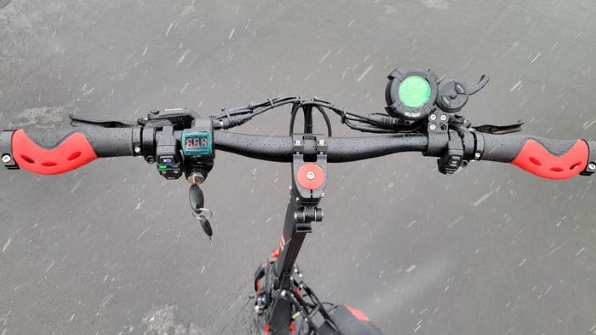 2022 Eonmotors Blade X Pro Blade-X-Pro-Cockpit