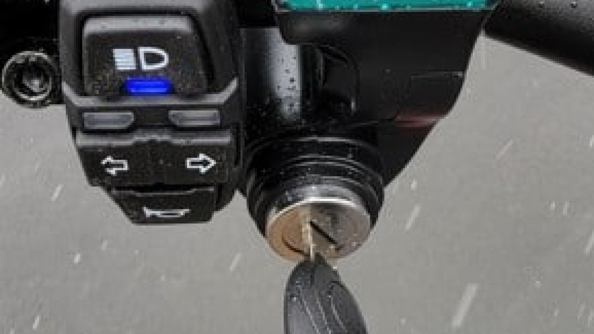 2022 Eonmotors Blade X Pro Blade-X-Pro-Volt-Meter