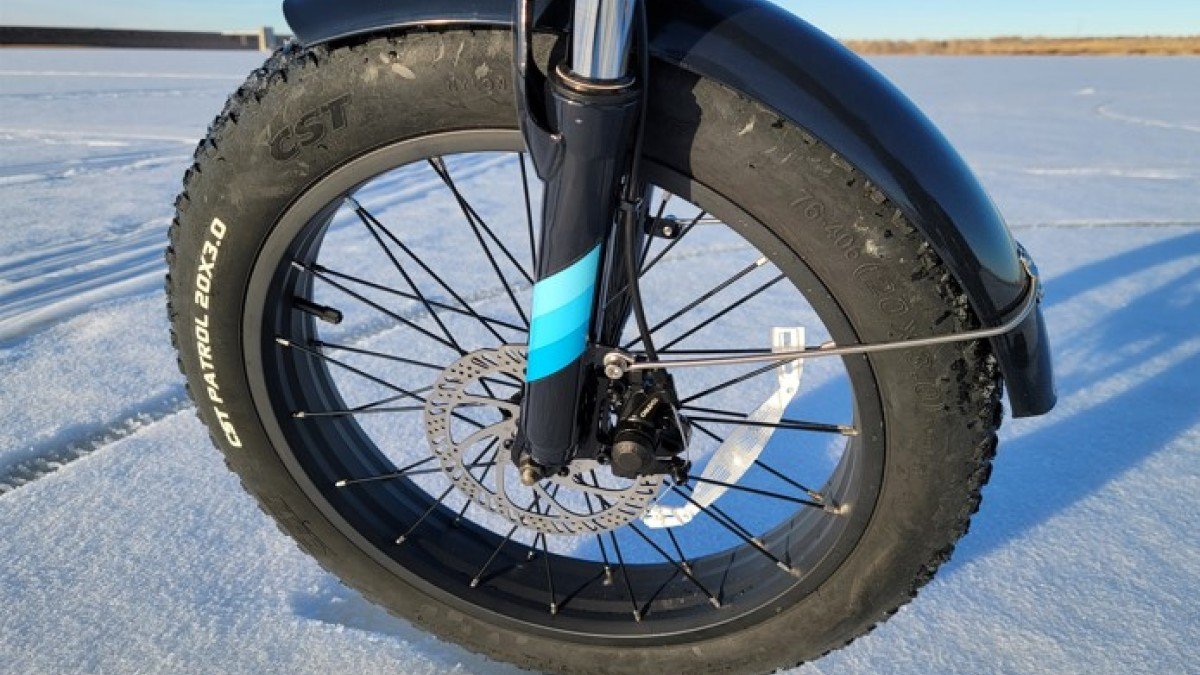 2021 Lectric XP 2.0 Lectric-XP-2.0-Tektro-Brake-Disc-and-CST-Patrol-Tire-Metal-Fender-2