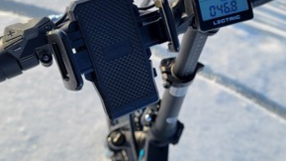 2021 Lectric XP 2.0 Lectric-XP-2.0-Phone-Holder-and-Display