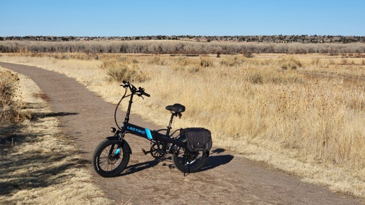2021 Lectric XP 2.0 Lectric-XP-2.0-On-an-adventure