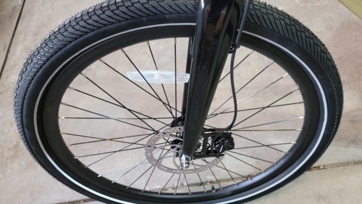 2022 Aventon Pace 500 Aventon-Pace-Kenda-Kwik-Seven-5-Sport-Tire-with-180mm-Tektro-Brake-Disc