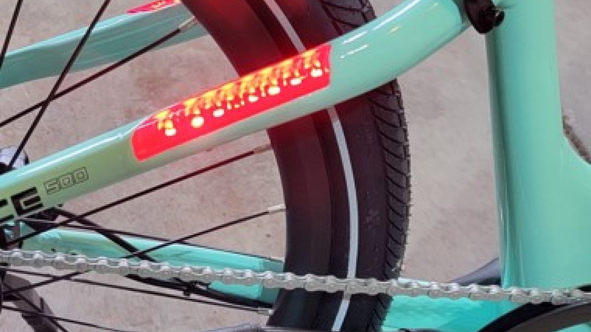 2022 Aventon Pace 500 Aventon_Pace_Integrated_Taillights
