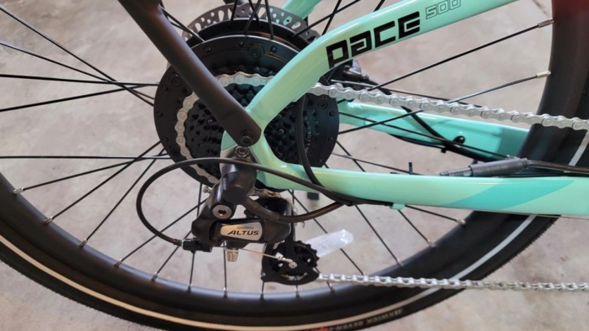 2022 Aventon Pace 500 Aventon-Pace-500-Shimano-Altus-Derailleur-Celeste-Chain-Motor-1