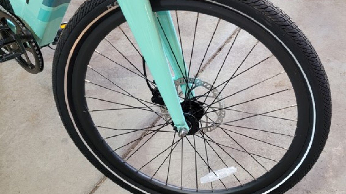 2022 Aventon Pace 500 Aventon-Pace-Kenda-Kwik-Seven-5-Sport-Tire-with-180mm-Tektro-Brake-Disc-Celeste