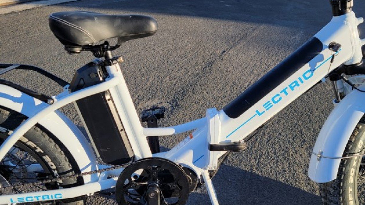 2022 Lectric XPremium LECTRIC-Xpremium-Dual-Batteries-and-metal-fenders