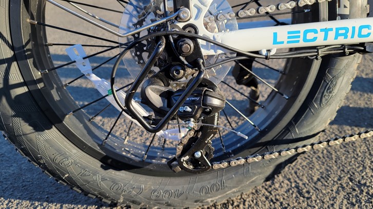 LECTRIC-Xpremium-shimano-tourney-derailleur